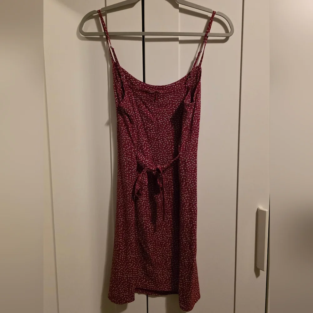 Brandy Melville Red Floral Mini Dress Tie Back - Picture 2 of 5